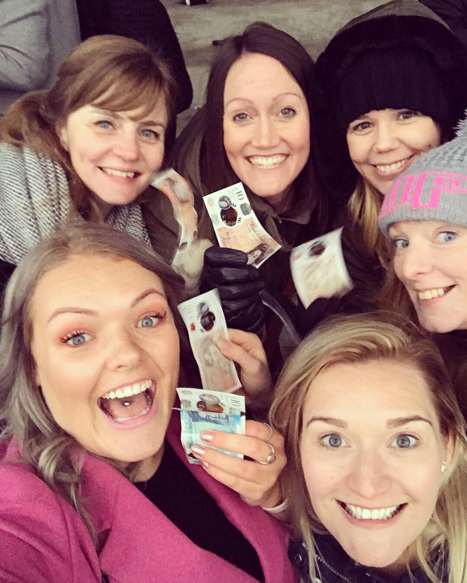 tamsinarmstrong's tweet photo. Seeing the New Year in one whole pound richer! 🤑🎊🎉 A win’s a win, right?! 🙋🏻‍♀️ @WarwickRaces https://t.co/ilrVue60Yh