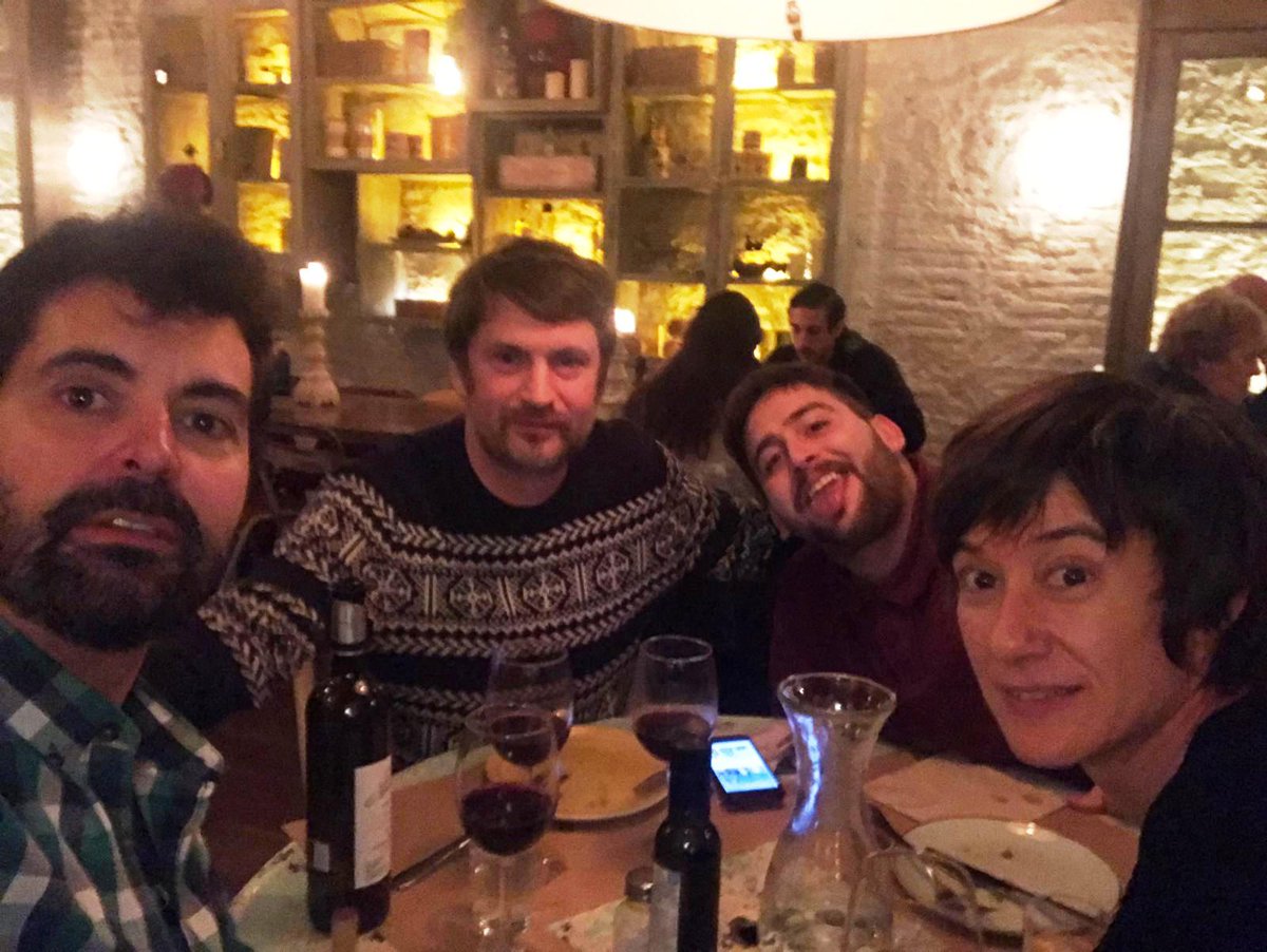 2018 ha sido un año muy emocionante para nosotros: singles, conciertos, entrevistas... Gracias a todos los que nos habéis apoyado. En 2019 más Celéstica. 
Que no falte la música!