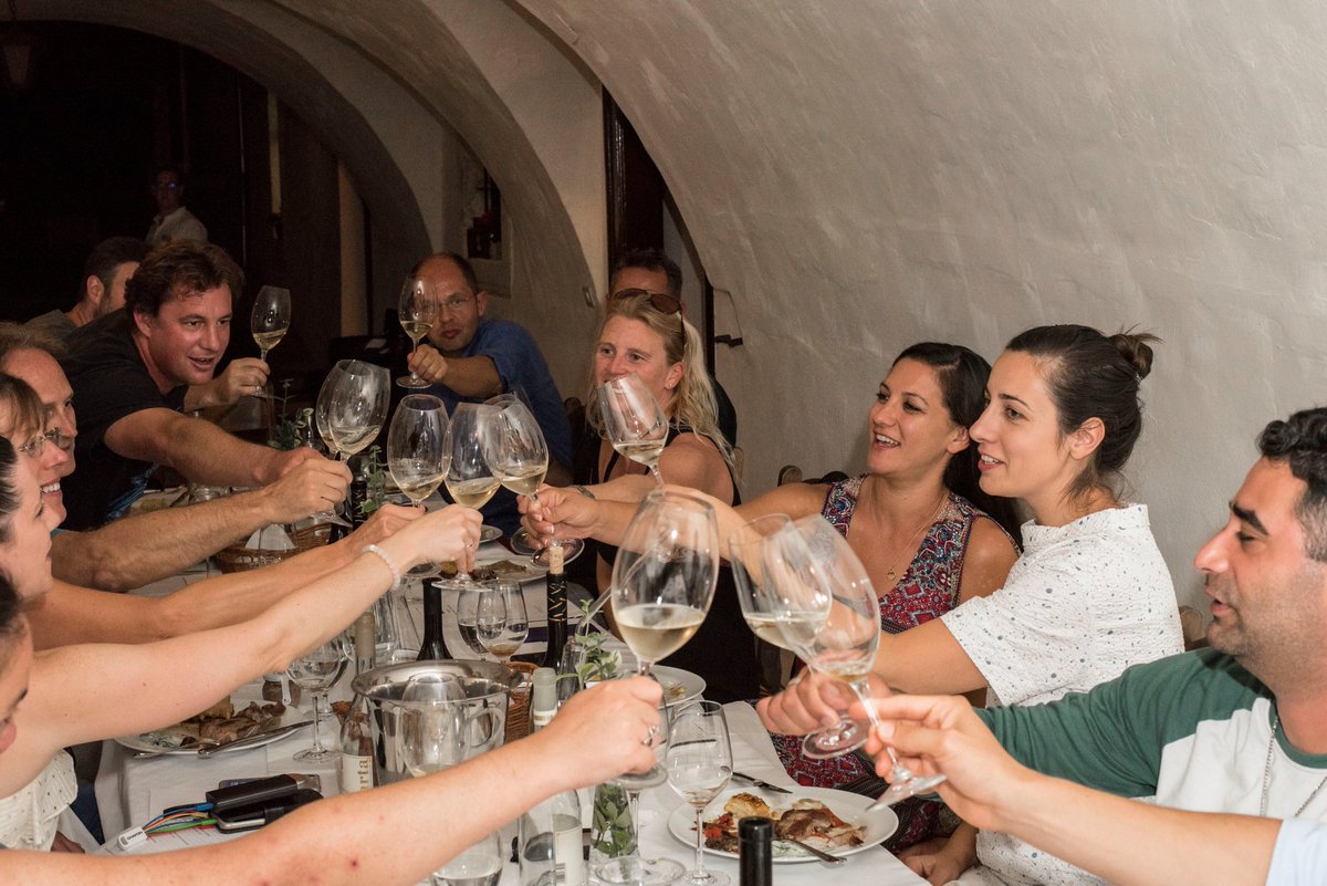 Cheers with #Furmint!

#HappyNewYear2019