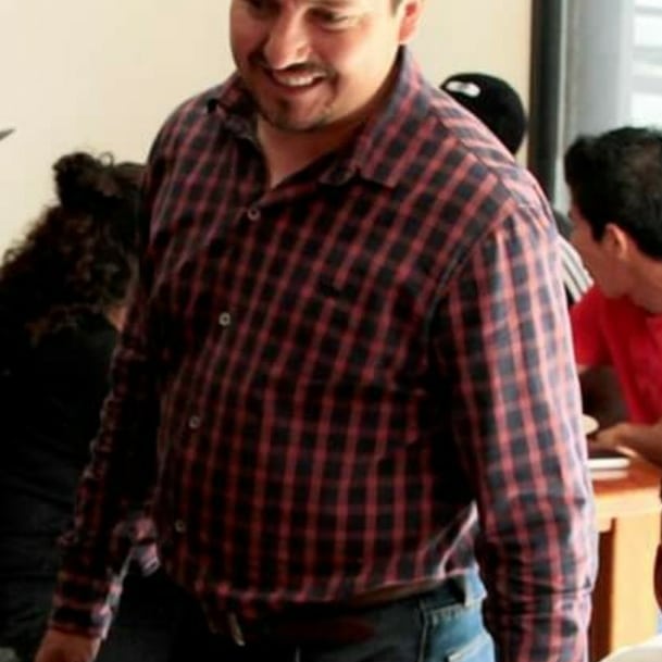 freascos's tweet photo. Deseo de todo corazón que tengan un 2019 lleno de felicidad, armonía, trabajo y salud, con muchísimas bendiciones para ustedes y sus familias. https://t.co/4aLRecbeVC