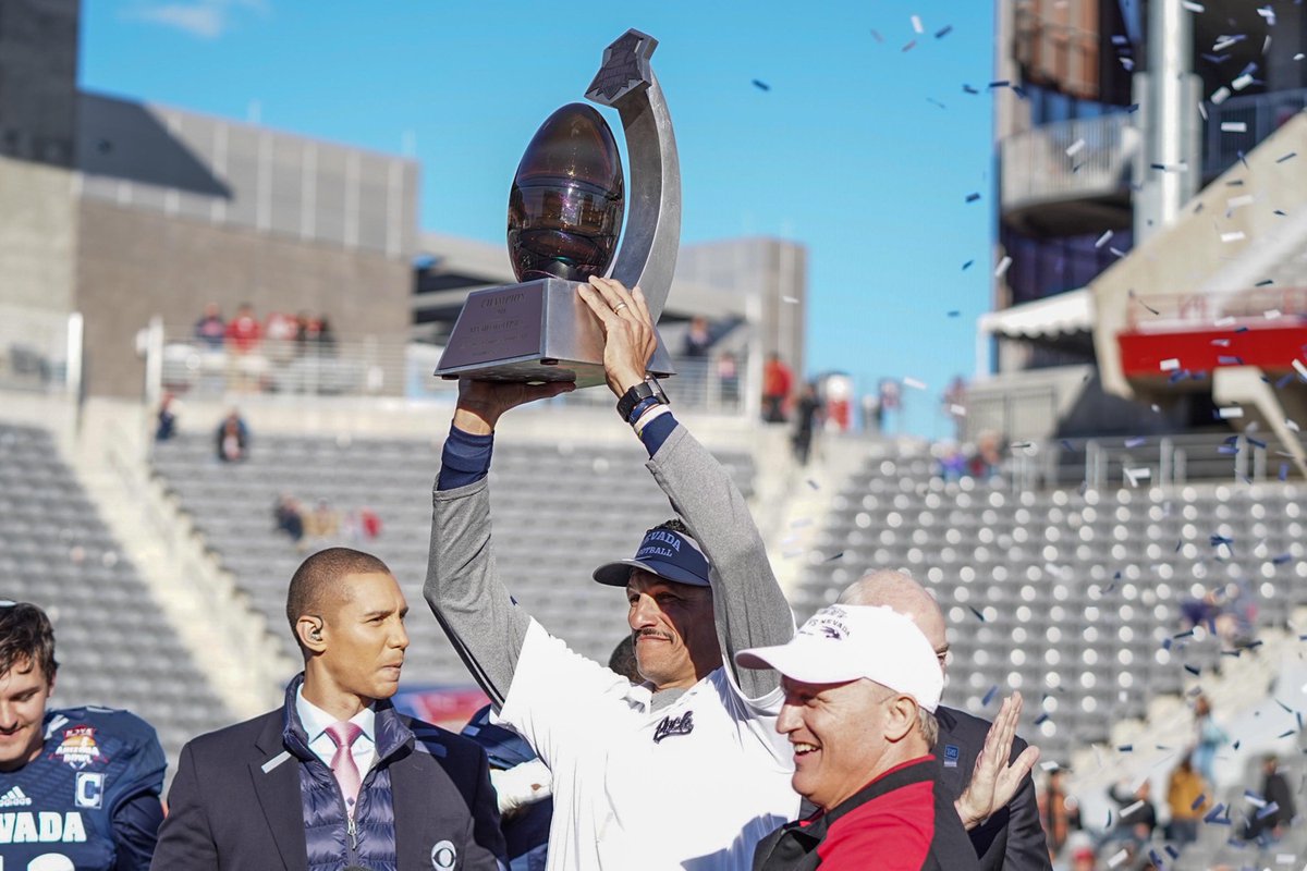 NevadaFootball's tweet photo. 🏆

#BattleBorn // #NevadaGrit https://t.co/t65SarlKXA