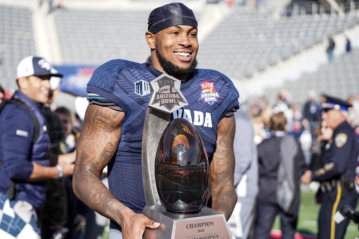 NevadaFootball's tweet photo. 🏆

#BattleBorn // #NevadaGrit https://t.co/t65SarlKXA