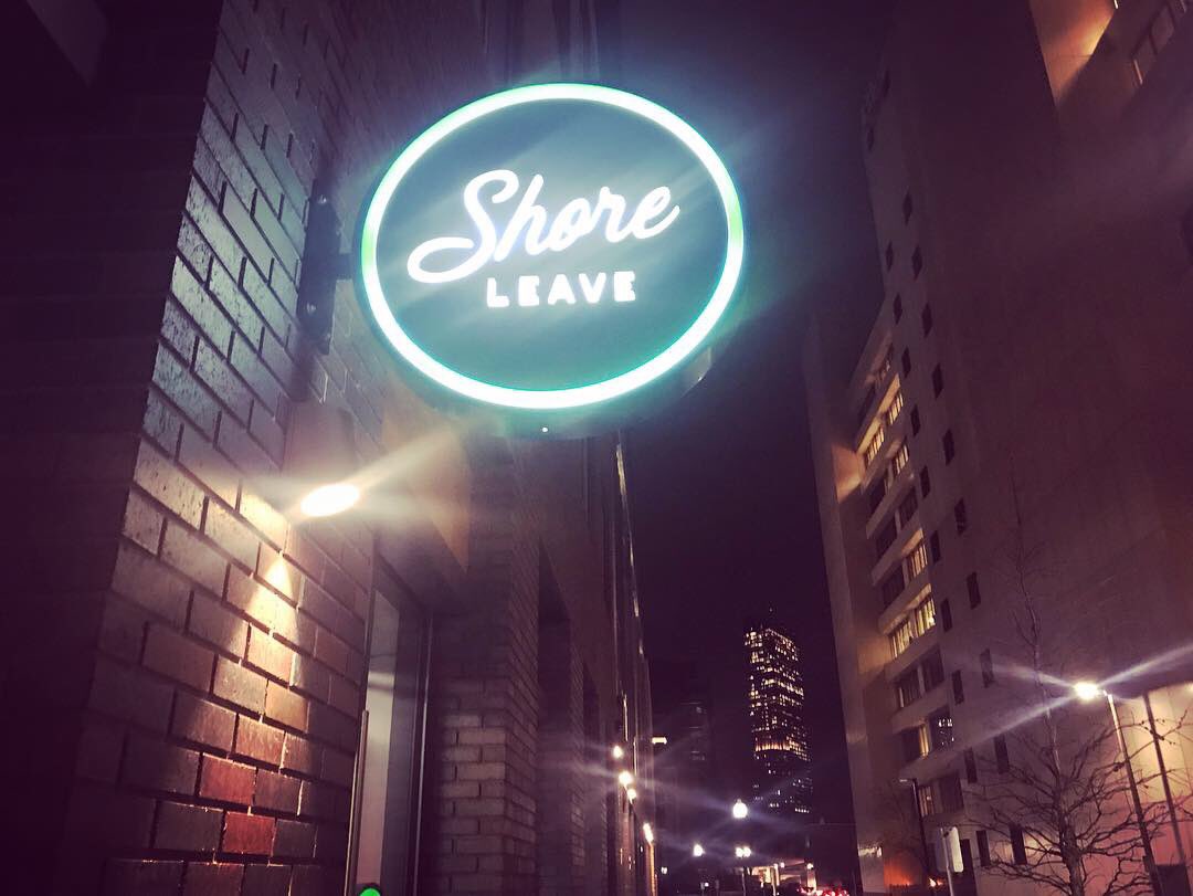 HeyRatty's tweet photo. #NYE Stop 2: Shore Leave 🌴

#boston #Tiki @345HarrisonApts https://t.co/XTtqDX8TCC