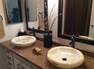 BauschSharon's tweet photo. https://t.co/aRCXUpmPl9 

#RAIDERS
#LASVEGAS
#INVESTMENTPROPERTY
#lasvegasbowl 
#lasvegasrealestate https://t.co/8UXPNV6OCN