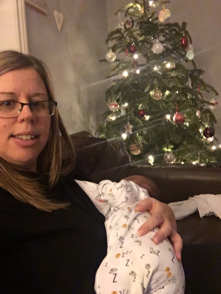 emasmudge22's tweet photo. All the family have headed home for the night. Noah is sleeping, I can hear mike snoring via the baby monitor. So this is how I will be seeing in the new year. #perfectsnuggles #feedingbaba #puddingpants ๐
Have a good one all xx https://t.co/ZMGMIxhfyR