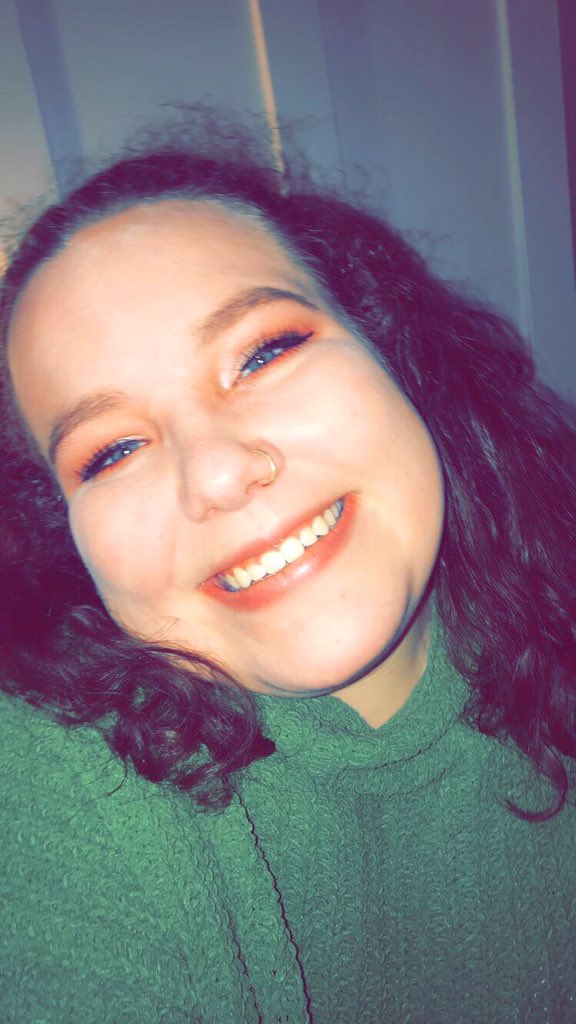 sunlitflower's tweet photo. hi twitter here is how i look now!! 
ps. it's been a quick minute and i wanted to pop in and say ily if you're still following me after all this time. dm me and tell me how you're doing anytime! https://t.co/miOEPvZFOX