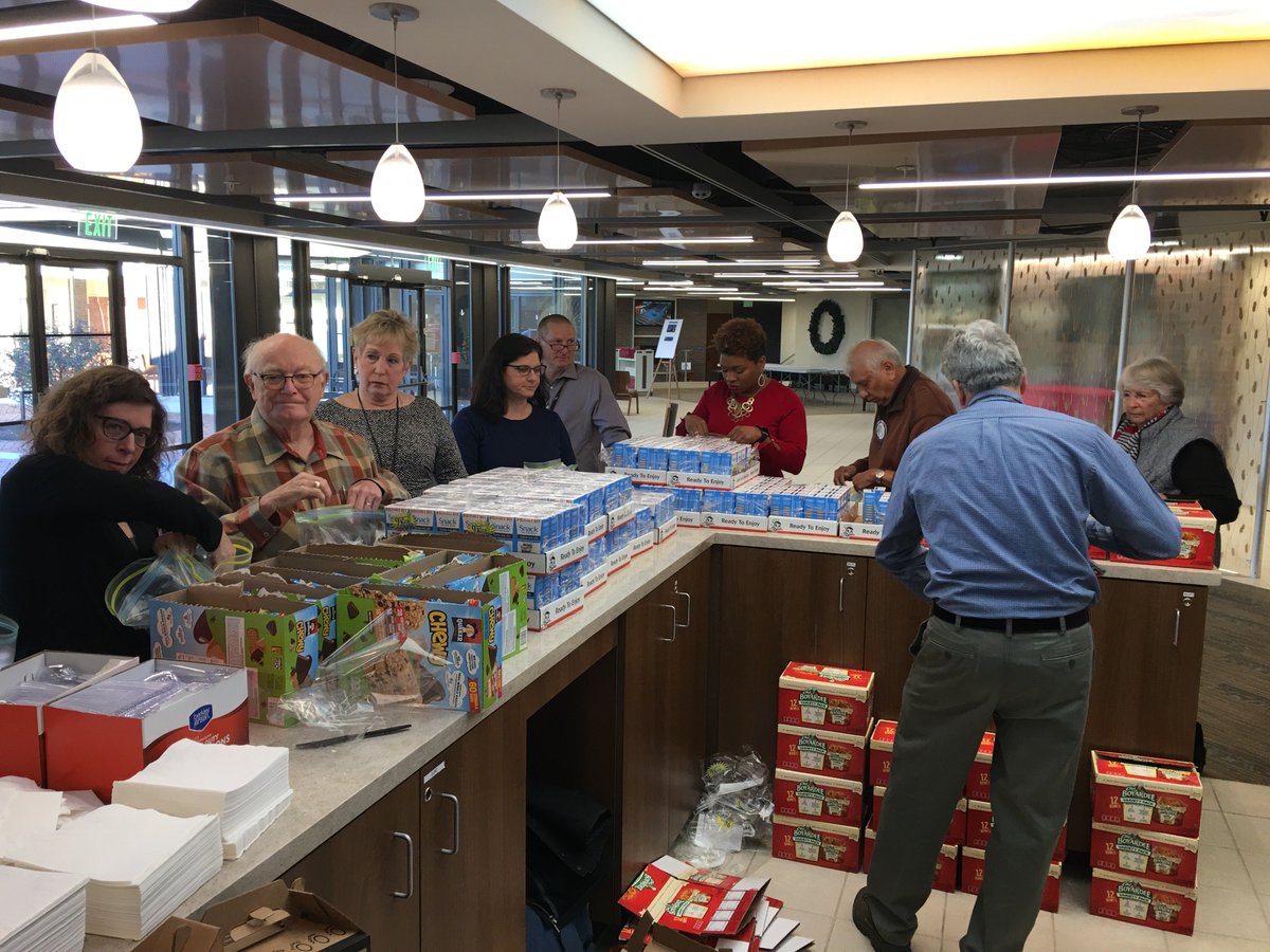 KennethRSolow's tweet photo. #Rotary #DistrictGrants are easy to apply for and get and can make a tremendous impact in your club's community service.  Here's a great idea from the Col Pax club in Columbia, Md.  https://t.co/1AqBJ50lvg https://t.co/J9HoYPUmaI