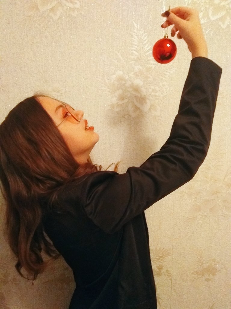 JisungSoftGirl's tweet photo. А теперь можно повторить образ #TrapSanta
#HappyNewYear2019 https://t.co/2UCcE6BRTo