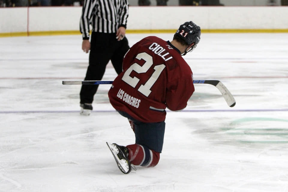fbx_IceDogs's tweet photo. CONGRATULATIONS Luke Ciolli on committing to play D-1 Hockey for @ArmyWP_Hockey We are extremely proud and honored that you will serve our country and defend our freedom following your hockey career. #onceadogalwaysadog #ArmyStrong https://t.co/kYCELQSnNg