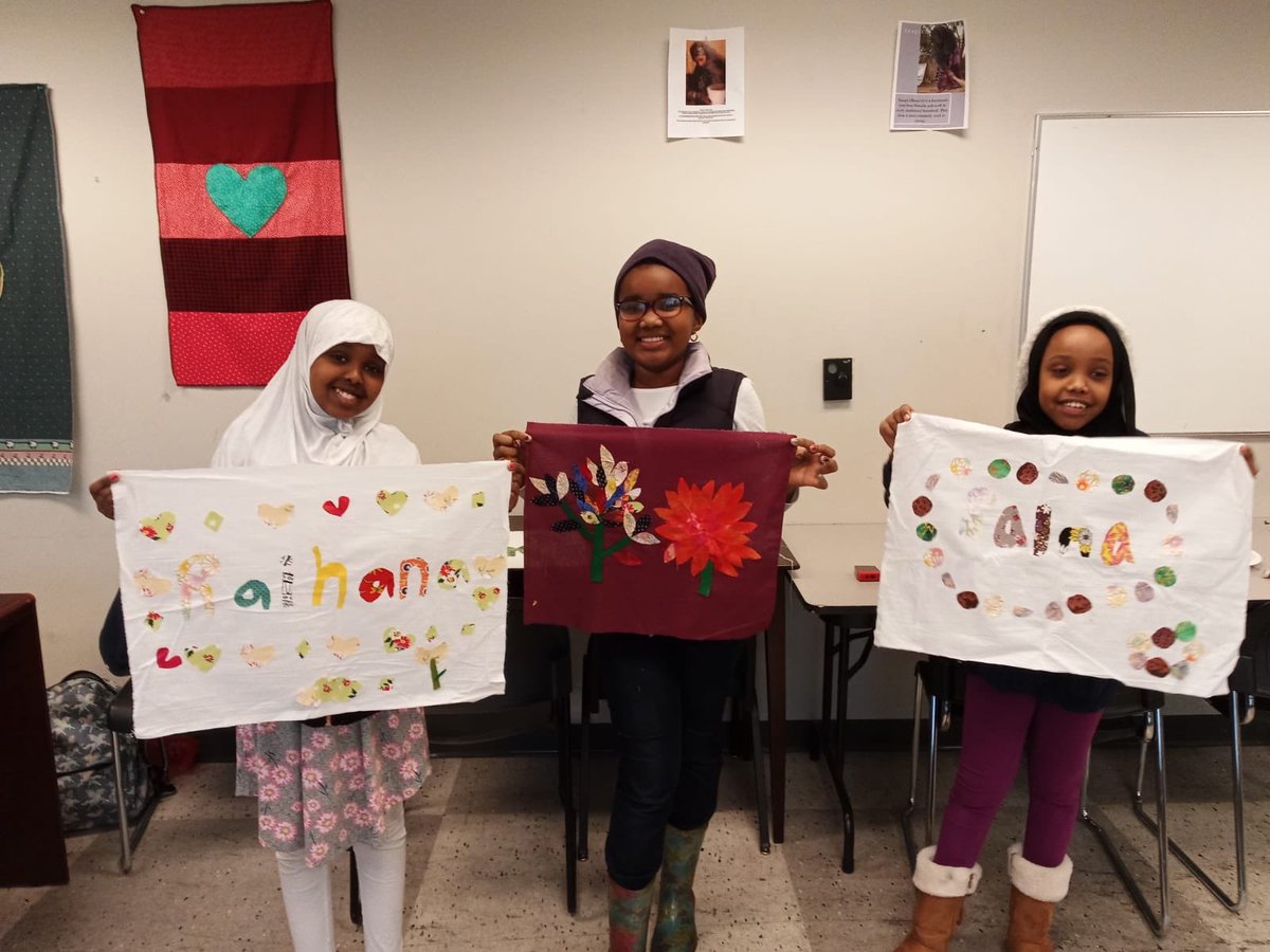 FamilySomali's tweet photo. We had a great time creating art at this years winter break kids craft! https://t.co/4KyE3fEk5N
