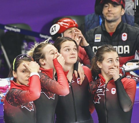 Quelle année! À travers les hauts et les bas, je suis devenue la personne que je suis aujourd'hui! Merci 2018 et Bonne année tous! 
🥂
What a year! Through ups and downs, i bacame who i am today! Thanks 2018 and happy new year all! 
#NewYear #2018Recap #2019goals