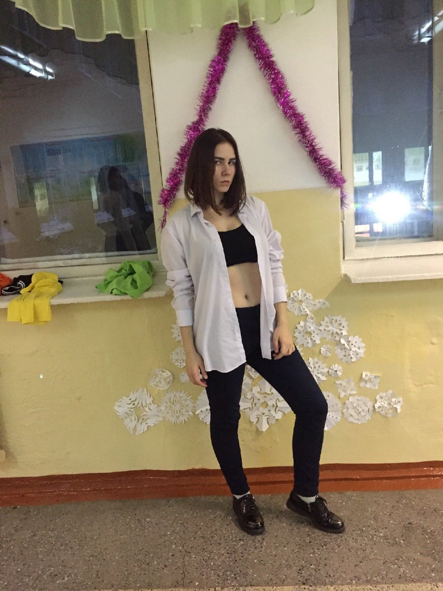 Я тут решила немножечко подстричься, но что-то пошло не по плану и...бля😁