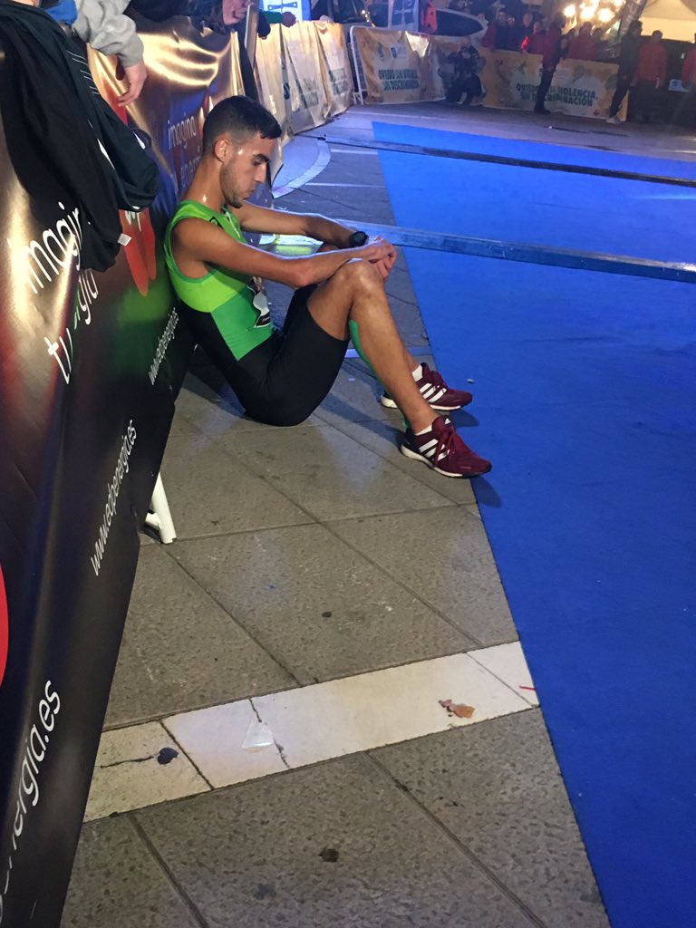 oliverio99's tweet photo. Despues de ganar la San Silvestre de Gijon,viene a Oviedo de seguido y lo da todo,no pudo ser,pero sigue peleando como lo haces amigo @MOHABAKKALI https://t.co/WXz9BVagY8