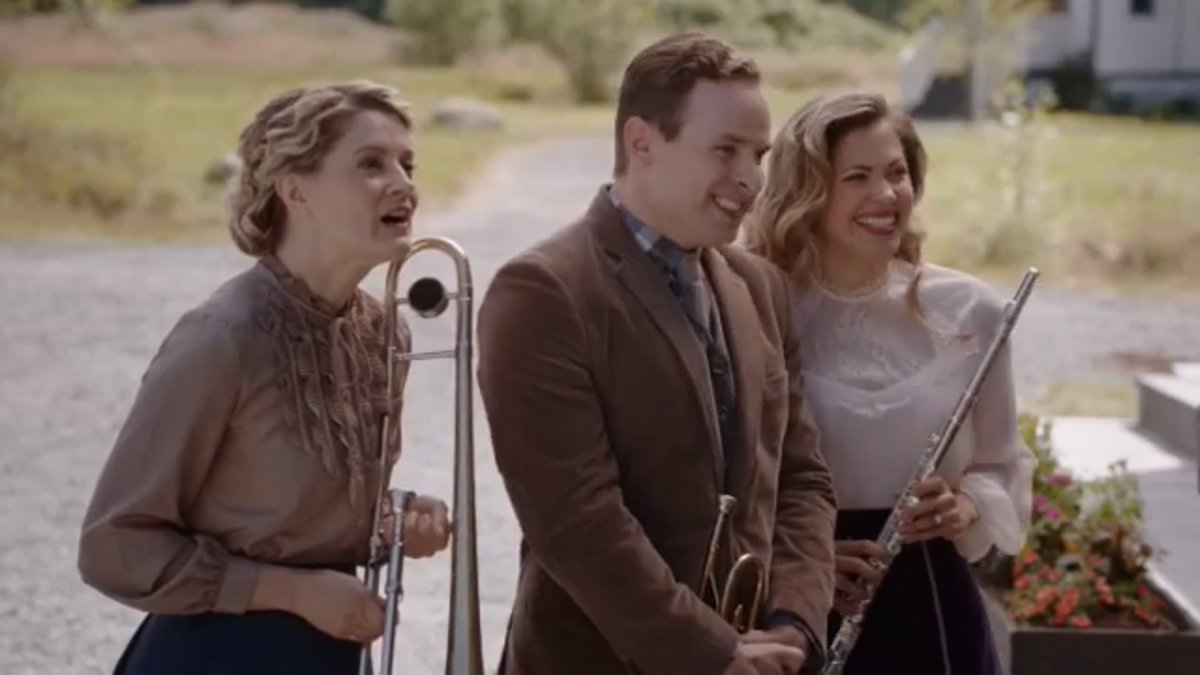 marec07's tweet photo. THE BAND IS BACK TOGETHER!  This is not a drill, folks!  (Also, I love Hickam and Rosemary, but I gotta give a shout out to my fellow homegirl Wilma for rockin’ that trombone! 🤓)

@b3nros3 @HuttonPascale @hallmarkchannel @SCHeartHome #ElizaNorbury #Hearties https://t.co/VZJ25nGdVN