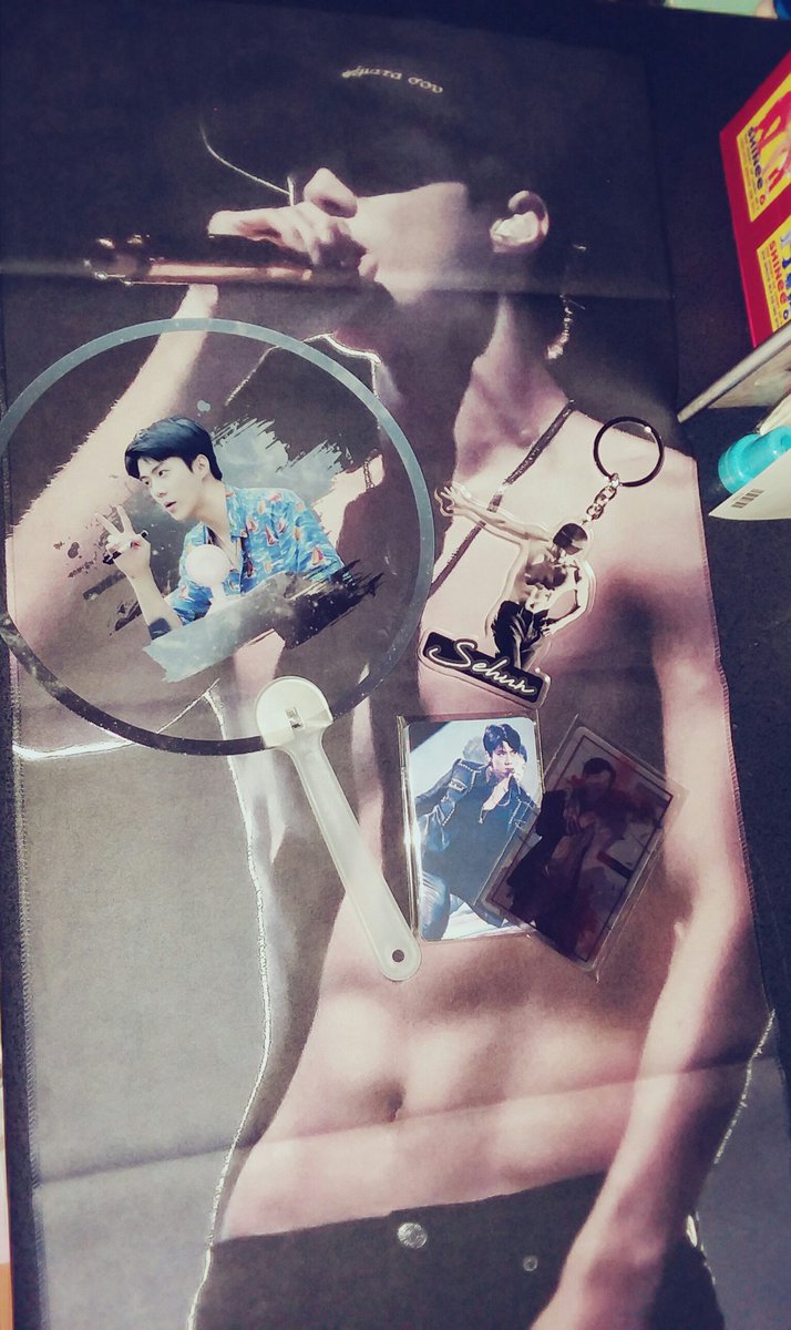 dinofacebbjjong's tweet photo. Thank you so much @letsluv1485 for helping get my @Metanoia_94 slogan to me after all these months! Everything is perfect and I'm so thankful for all your hard work!๐๐๐ #letsluvfb https://t.co/rwEYYbJoBe