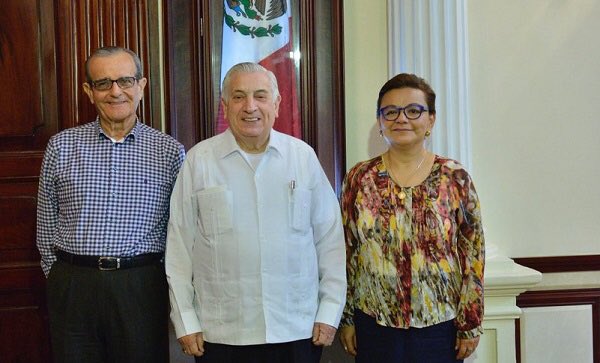ChocoTab4's tweet photo. @dgzurita @SSalud_Tab @lopezobrador_ @ferbelaunzaran @Reforma @Milenio @AristeguiOnline @CiroGomezL @DeniseDresserG @GobiernoMX @JesusRCuevas Mire una jauría, uno le robó al pueblo tabasqueño, una aprobó su cuenta pública y el otro le robó dinero a la prensa. Dolores Gutiérrez quieres que sueltes a los aviadores que aceptaste??? Qué te diga unos cuantiosos gentes? Vergüenza te debe de dar! https://t.co/eLXIeaRDro