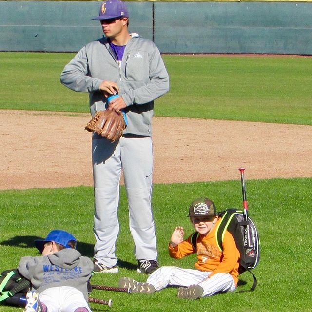 ConejoValleyLL's tweet photo. Congratulations Hayden for being our random registration winner! Glad you had a great time at the LuDawg Baseball Camp and we can’t wait to see you show those skills this spring season! Register today at https://t.co/317PxoCRja https://t.co/zu5QYxbaLO https://t.co/5hSNXM92Uc