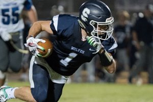 6starfootballOK's tweet photo. TOP 10: A Look at Oklahoma City’s Best Available WR’s (2019) — Big Receivers Periman (Tuttle) &amp; Berrey (Purcell) among best looking 19 OKC receivers:

https://t.co/2uvd5xLSmp https://t.co/M6723mHzHz
