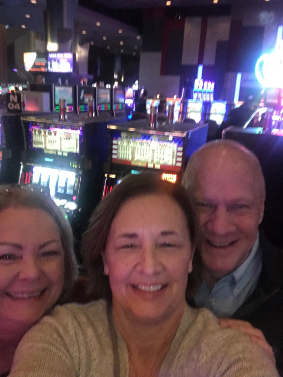 kspriggs11's tweet photo. My forever New Years Eve date! β€οΈ And we let Pete come along!!!! β¦@emory_karenβ© #twitterlesspeter #2018 #2019 ππ https://t.co/3tnu1sN1TF