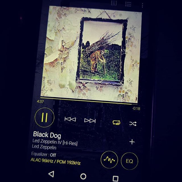 poipoi33's tweet photo. Led Zeppelin / Led Zeppelin IV (1971)
#ledzeppelin #ledzeppeliniv  #nowplaying https://t.co/rSApxwIWtm https://t.co/vUaJYw8KIl