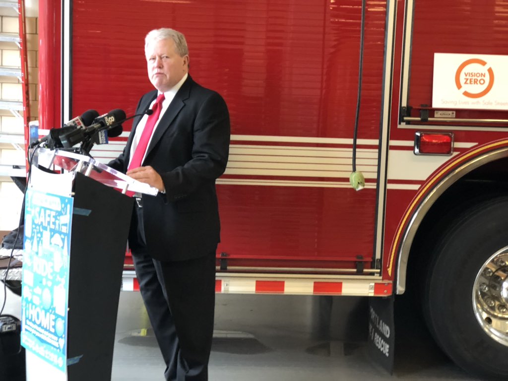 PBOTinfo's tweet photo. Trauma surgeon Dr K Dean Gubler of #VisionZeroPdx partner Legacy Emanuel Med Ctr @ourlegacyhealth spoke about the impact of crashes. In addition to fatal crashes, injury crashes can have life-long consequences for families. Get a Safe Ride Home!
#visionzero #PDXtraffic https://t.co/4NFgBPhbuU