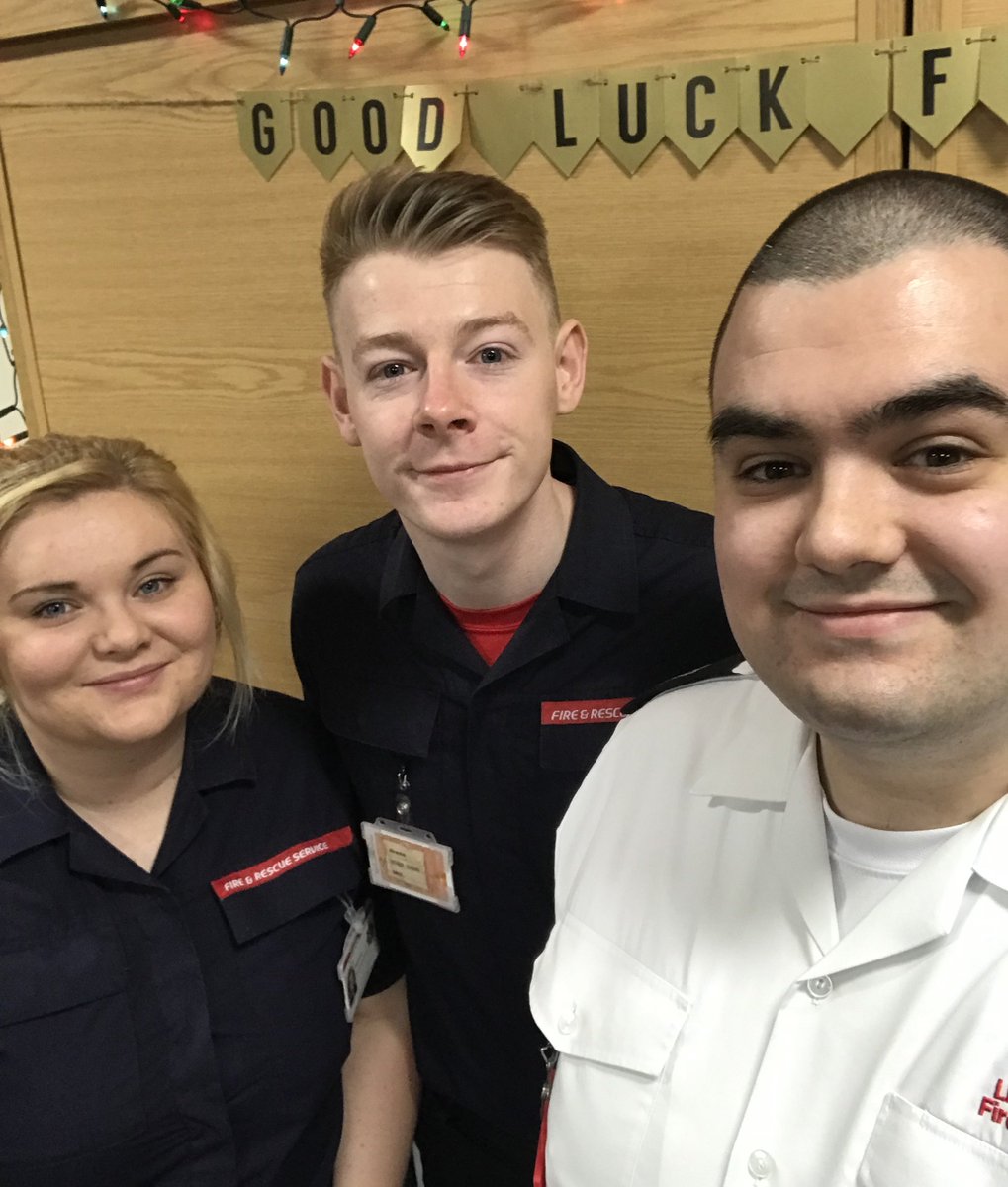 Good evening, Control Red Watch (Vicki, Kel, Dave) are on duty this New Years Eve night. Its been busy so far; we're still dealing with the incident at Benington amongst other calls. It's also Kel's last shift before becoming a Wholetime FF in January, we wish him all the best 🚒