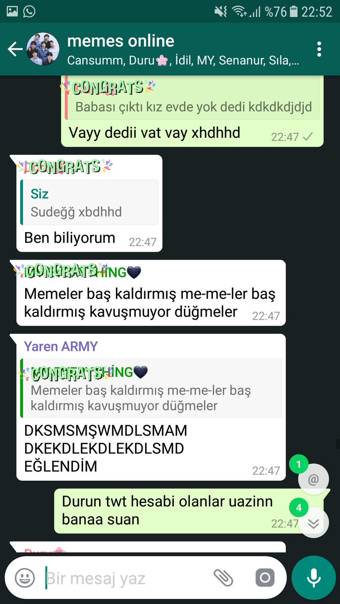 loveisgoogie's tweet photo. Eğleniyoruzzz nxjxjxjdhhdd
@PotterheadARMY7 
@95Park_JMN_ 
@Taeninbenleri 
@BTS_twt  yenı yilimiz boyle geciyo😂💜 cok seviyorum sizii https://t.co/LrzVK4vc0M
