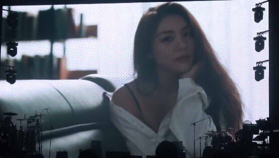 artailee's tweet photo. from being sexy to being the most cutest https://t.co/fB9KRHasvp