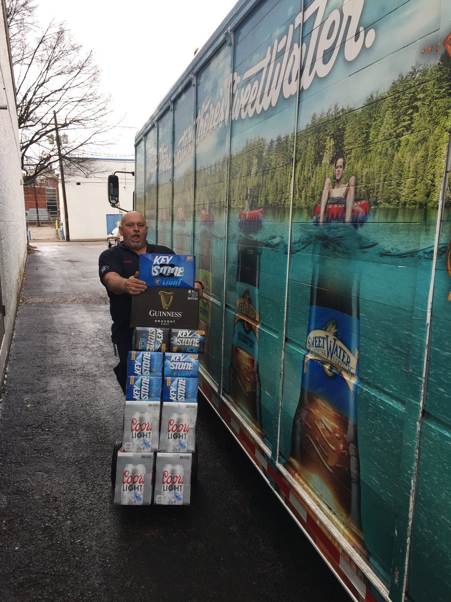WVBWA1's tweet photo. Your local beer distributors in West Virginia are still hard at work on this last day of 2018 ensuring your beer needs are taken care of for tonight’s celebrations across the state. Your friends at the WVBWA and it’s family-owned distributorships  wish you a Happy New Year! https://t.co/fwDmwT3ZWR
