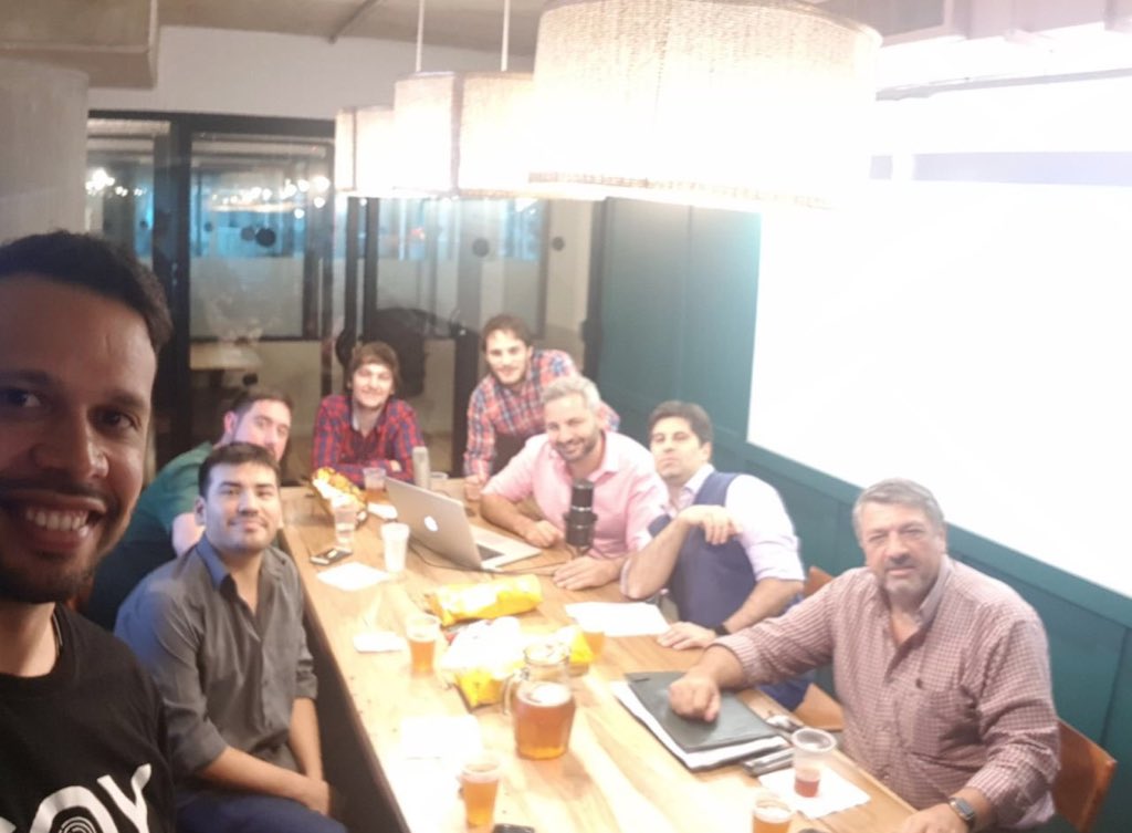 SecurePodcast's tweet photo. Hace unos 10 meses comenzábamos muy tímidamente con este proyecto, poco a poco fue creciendo y hoy ya llevamos 18 Episodios!. Desde #SecurePodcast queremos agradecer a l@s radioescuchas e invitad@s y desearles a tod@s un muy feliz 2019!!!. Stay Tuned Feb 2019 🙌🏻 https://t.co/HVq06PNCaO