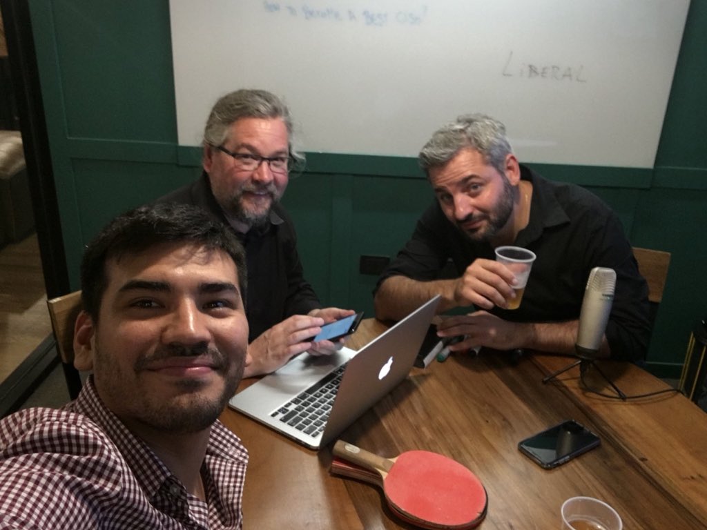 SecurePodcast's tweet photo. Hace unos 10 meses comenzábamos muy tímidamente con este proyecto, poco a poco fue creciendo y hoy ya llevamos 18 Episodios!. Desde #SecurePodcast queremos agradecer a l@s radioescuchas e invitad@s y desearles a tod@s un muy feliz 2019!!!. Stay Tuned Feb 2019 🙌🏻 https://t.co/HVq06PNCaO