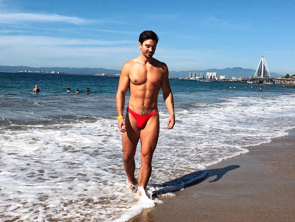 SteveGrandMusic's tweet photo. Performing TOMORROW(9:30) & Thursday(7:30) here in #puertovallarta
I perform the #redrooom at @act2entertainm1
Tickets at the door or at https://t.co/xGApvnCJ9G https://t.co/AoUpTr1bjp