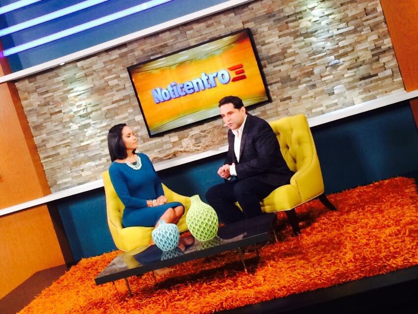 DrCarloBlanco's tweet photo. Gracias #KeyllaHernandez por las múltiples oportunidades de llegar a tu público de @NoticentroWAPA en pro de la salud mental de nuestra gente. Celebro tu vida. @DrCarloBlanco @GEVENTOSPR @WapaTV @NoticentroWAPA @WapaAmerica #puertorico https://t.co/JcCZ9zAozl