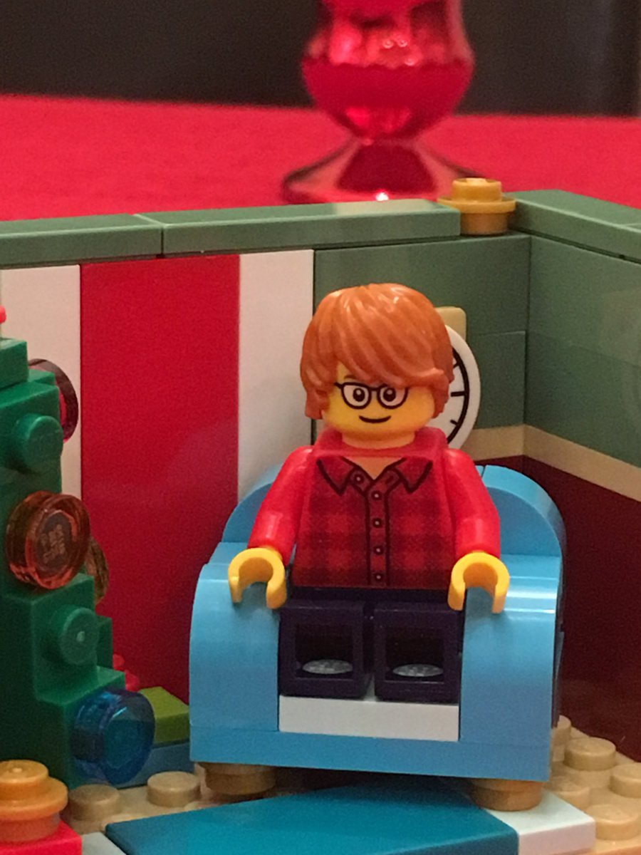 Totally just found a <a href="/LEGO_Group/">LEGO</a> version of <a href="/edsheeran/">Ed Sheeran HQ</a> in my nieces Christmas present! It’s a “limited edition gift box” from Lego! #LEGOEdsheeran #LEGO #EdSheeran #christmas