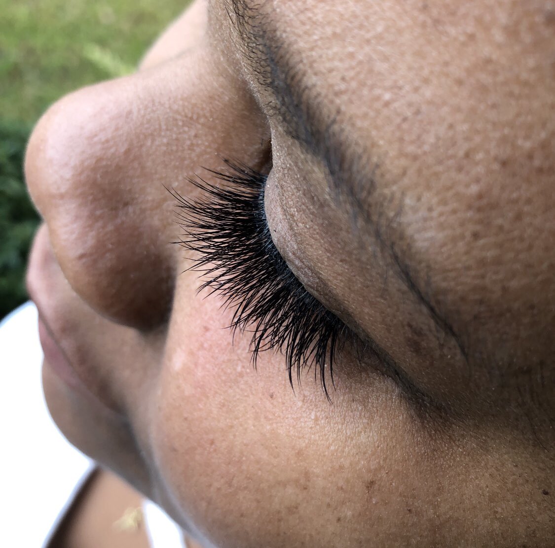 Chykalet's tweet photo. When your FAVORITE client birthday is only a few hours away and her gift request is “Lashes”... my last lash set of 2018 goes to the ONE & ONLY @ohsoniceTy... #iDoLashes 💋 https://t.co/eZDKWOD1oj
