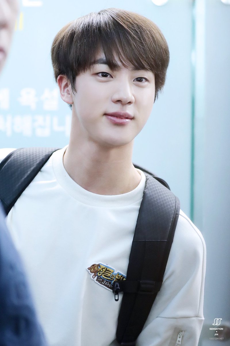 Сок из bts. Сок из bts. Джин bts. Jin bts. Сок джин бтс.