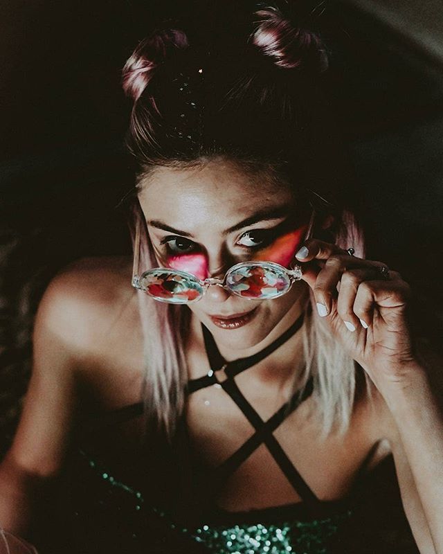 Iconoclad's tweet image. We love being tagged in your shots! Thanks @abbyemmaphoto for taking our kaleidoscope glasses out for adventures! We close at seven today! ・・・
seeing you was like seeing colors for the first time🌈
.
.
.
.
.
.
#fiberflies #glowfx #dollskill #iheartrav… bit.ly/2RoAbwp