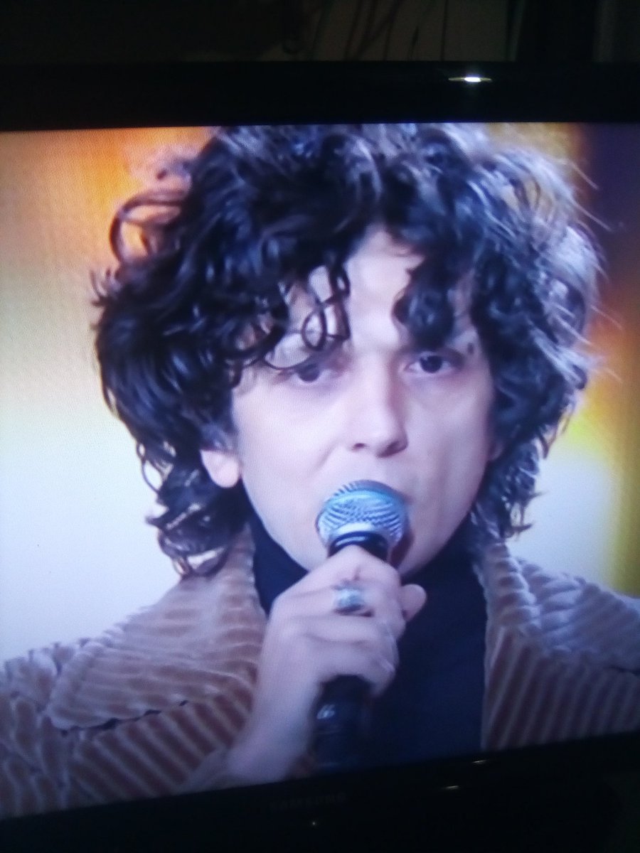 FrancescoG_07's tweet photo. @MetaErmal α "¢αρσ∂αииσ ιи мυѕι¢α" ѕυ ¢αиαℓє 5 💛💛💛💛😍😍😍😍😘😘😘😘😘🔝 🔝 🔝 https://t.co/CMwEaeypGg