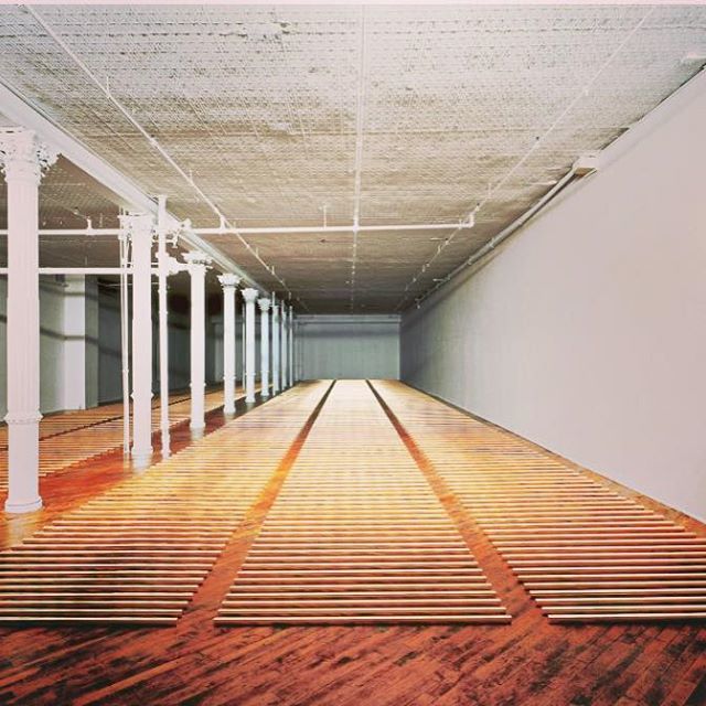 - The Broken Kilometer by Walter de Maria is an astonishing work. Time seems to stand still when one experiences Walter de Maria’s art.  They are magical... This particular one has been on display at the Dia Art in NY since it was created in 1979, and it… bit.ly/2QY5mzb