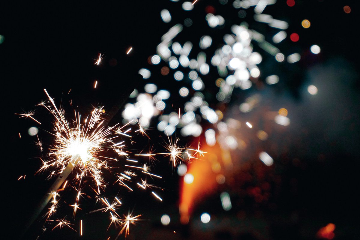 Cheers to 2019! May everyone have a safe and cheerful New Year’s 
Eve. #newyear #newadventures #cheers #tetherowresort #tetherowgolf #bestofbend #exploregon