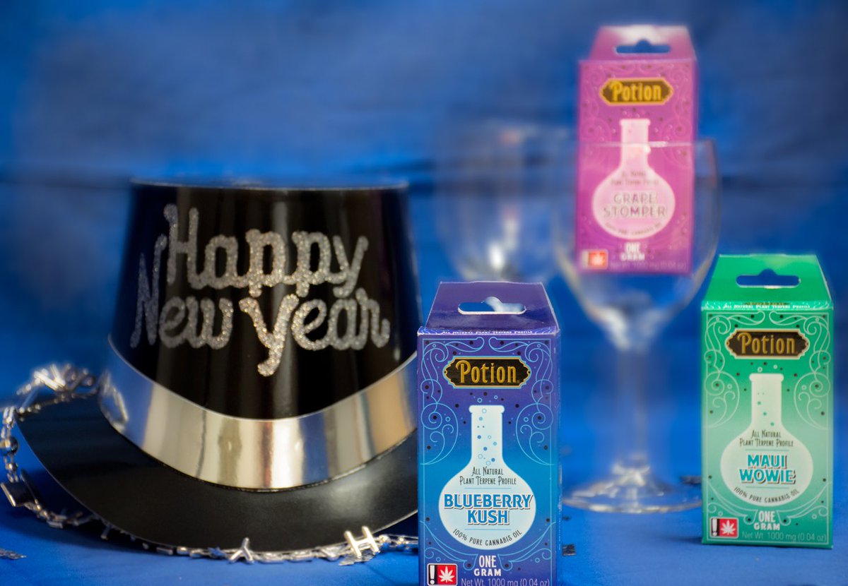 Potionoil's tweet photo. A happy and safe new year to you! https://t.co/jyUcMnGUXE