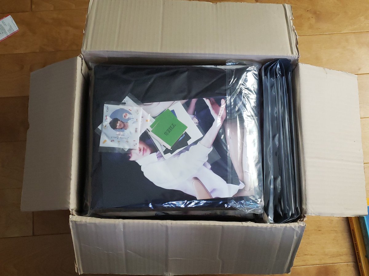 haobaragiGOs's tweet photo. the Infinity8 blankets and SGs just arrived!! I'll be contacting everyone about EMS + Domestic once I come back from my travels #haobaragiGOs https://t.co/ghZbC6J2Vt
