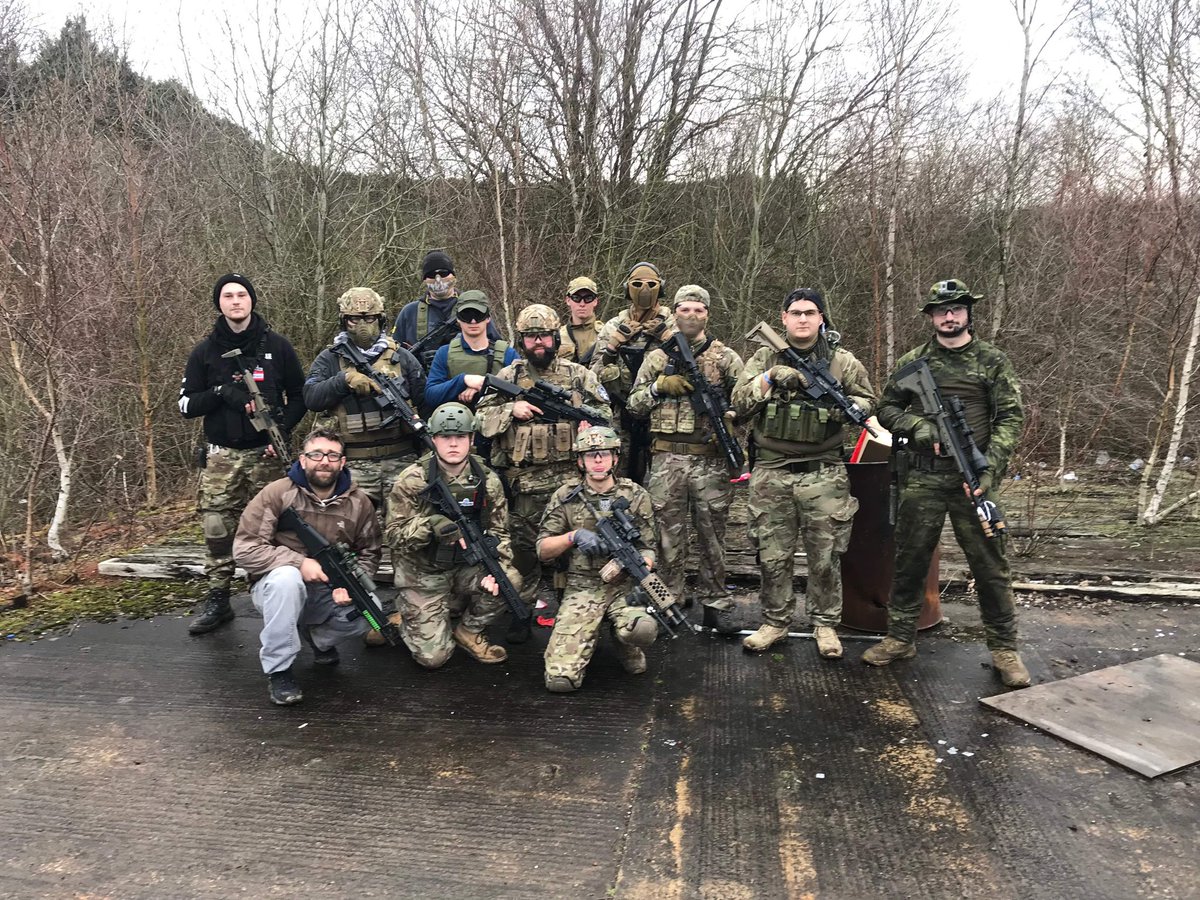 UK_TFReapers's tweet photo. Last game of the year. TFR team had a great day at #theMAW & with our squad. #airsoft #taskforcereaperuk #midlandairsoftwargames #weekendwarriors #rif #airsoftgun https://t.co/EgjevRpfTg