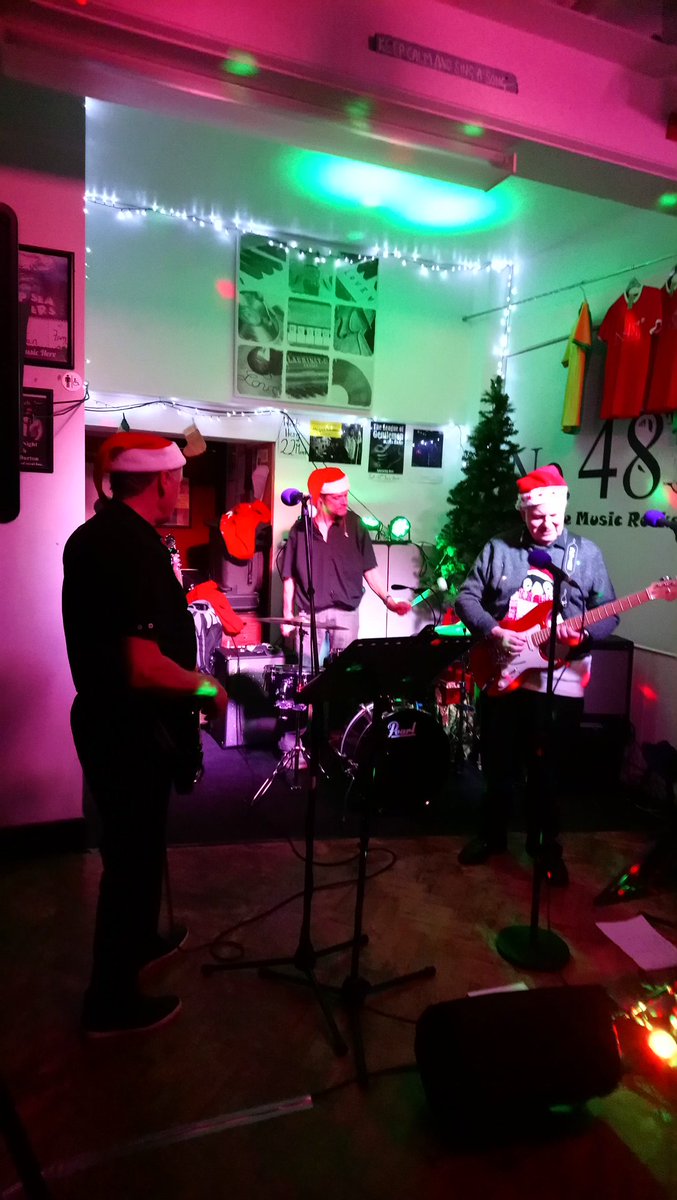 bandricochet's tweet photo. Happy New Year https://t.co/XKtCOkXRng