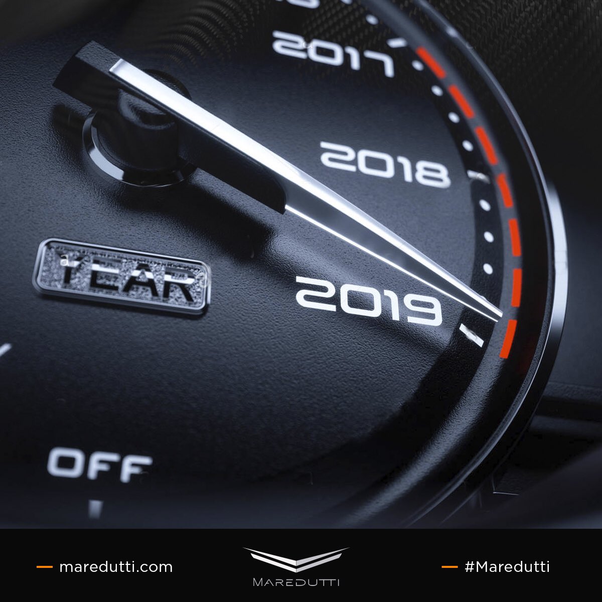 MAREDUTTI's tweet photo. El equipo #Maredutti les desea un excelente 2019 🍾🏎🎉 https://t.co/FwpoBbNUUl