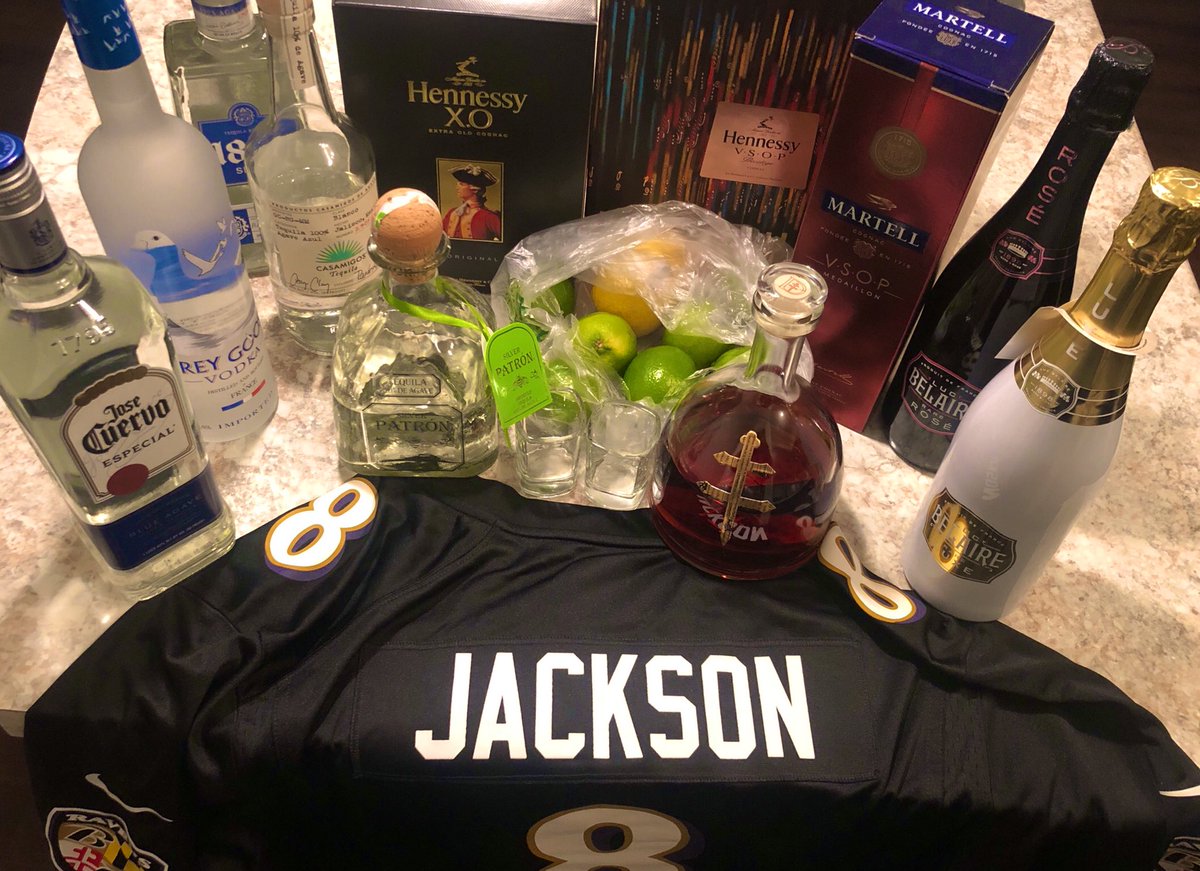 Sharp757_'s tweet image. Happy New Years Everyone! From Fo The Champ 😈👑  #RavensNation