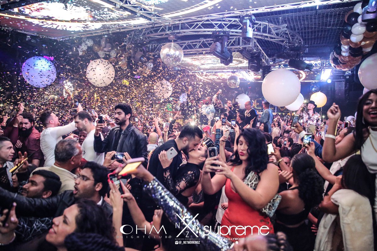 Start your #NewYears2019 right with <a href="/therealjuicyj/">juicy j</a> and special guest DJs <a href="/djvip510/">DJ V.I.P.</a> &amp; <a href="/DJMARKDASPOT/">Dj Mark Da Spot</a> at #OhmNightclub's 2nd Annual Champagne Ball🥂
Get your last min tickets now: buff.ly/2BmimDY