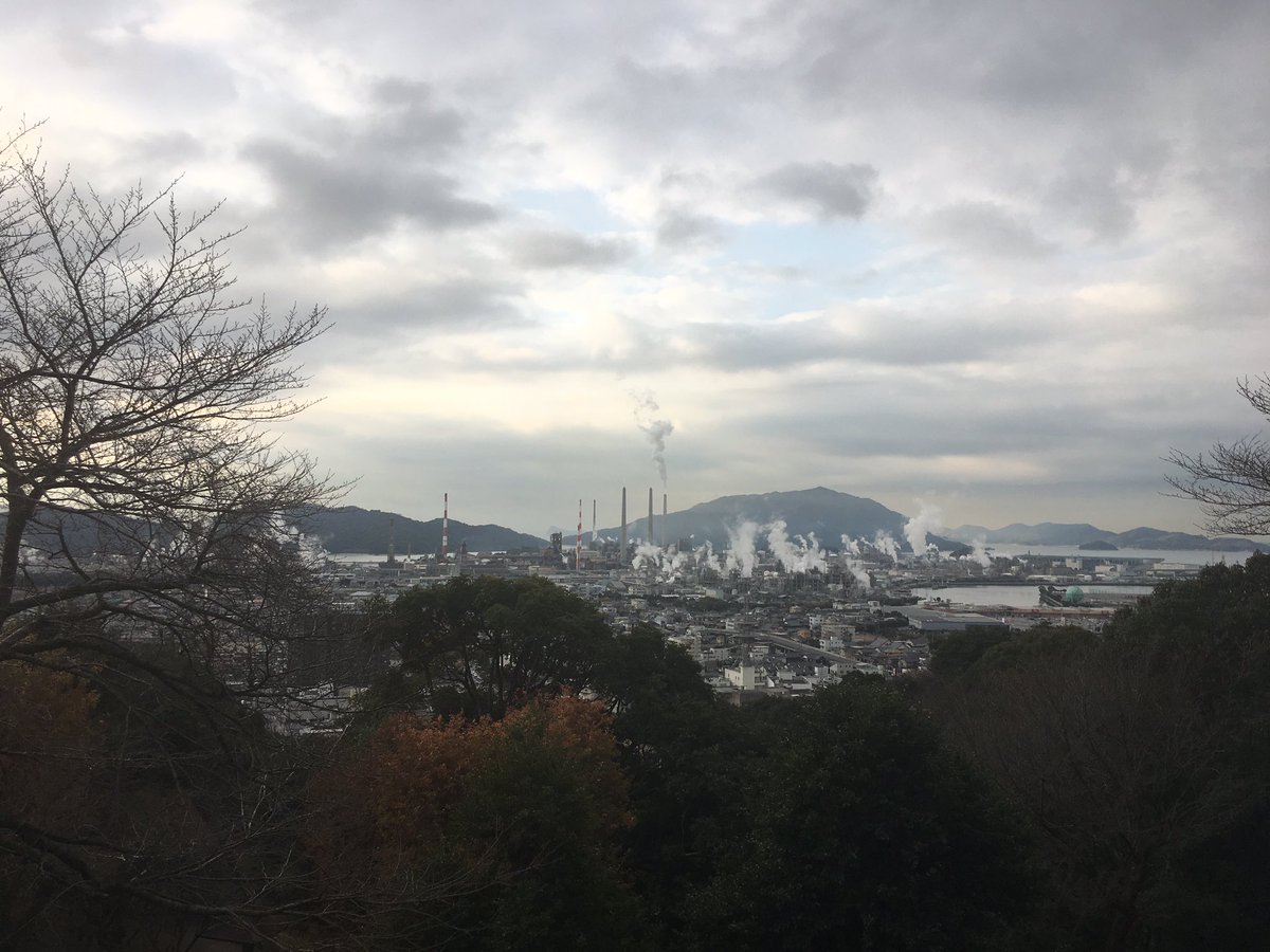 明けましておめでとうございます🎊
毎年恒例の年明け早朝ランニング凄まじく気持ち良かった^_^‼︎今年もいい1年に‼︎まずは今日の夜の当直や‼︎1発目から気合い入れて行こう‼︎💪