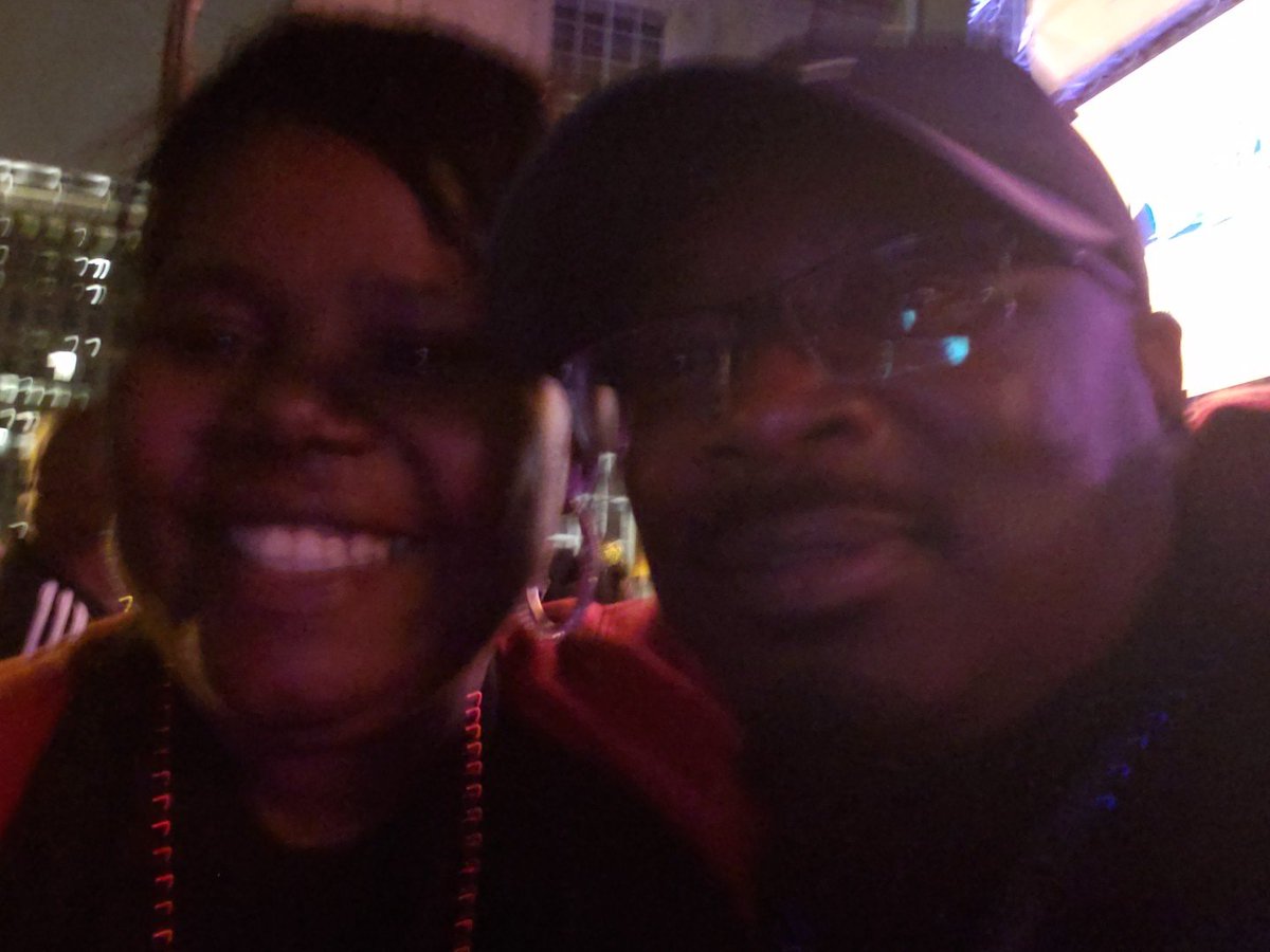 Ms_Sweett's tweet photo. #FHNYE 19 https://t.co/huHkDbkErD
