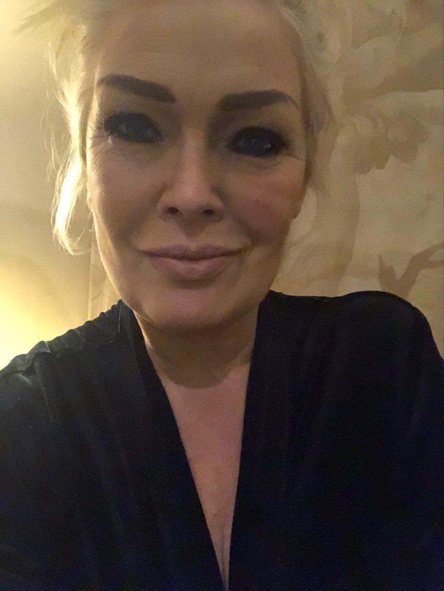 Hey Rockers! Happy New Year. Ready for ya 2019...bring it on! 🤘💃❤️💋, image size:902x1200